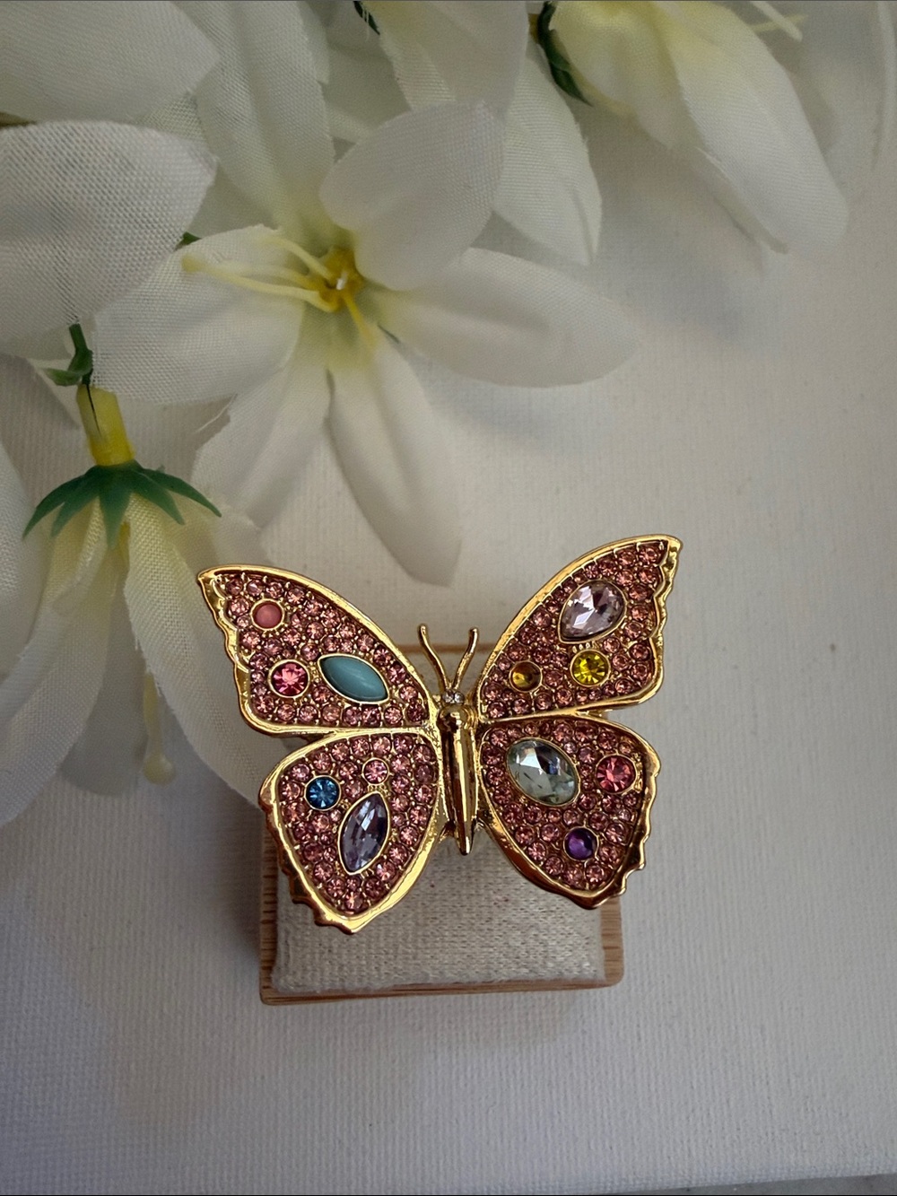 Kurt Geiger Gold Butterfly Large Ring with Pink and Blue Accents Sz 8 New
